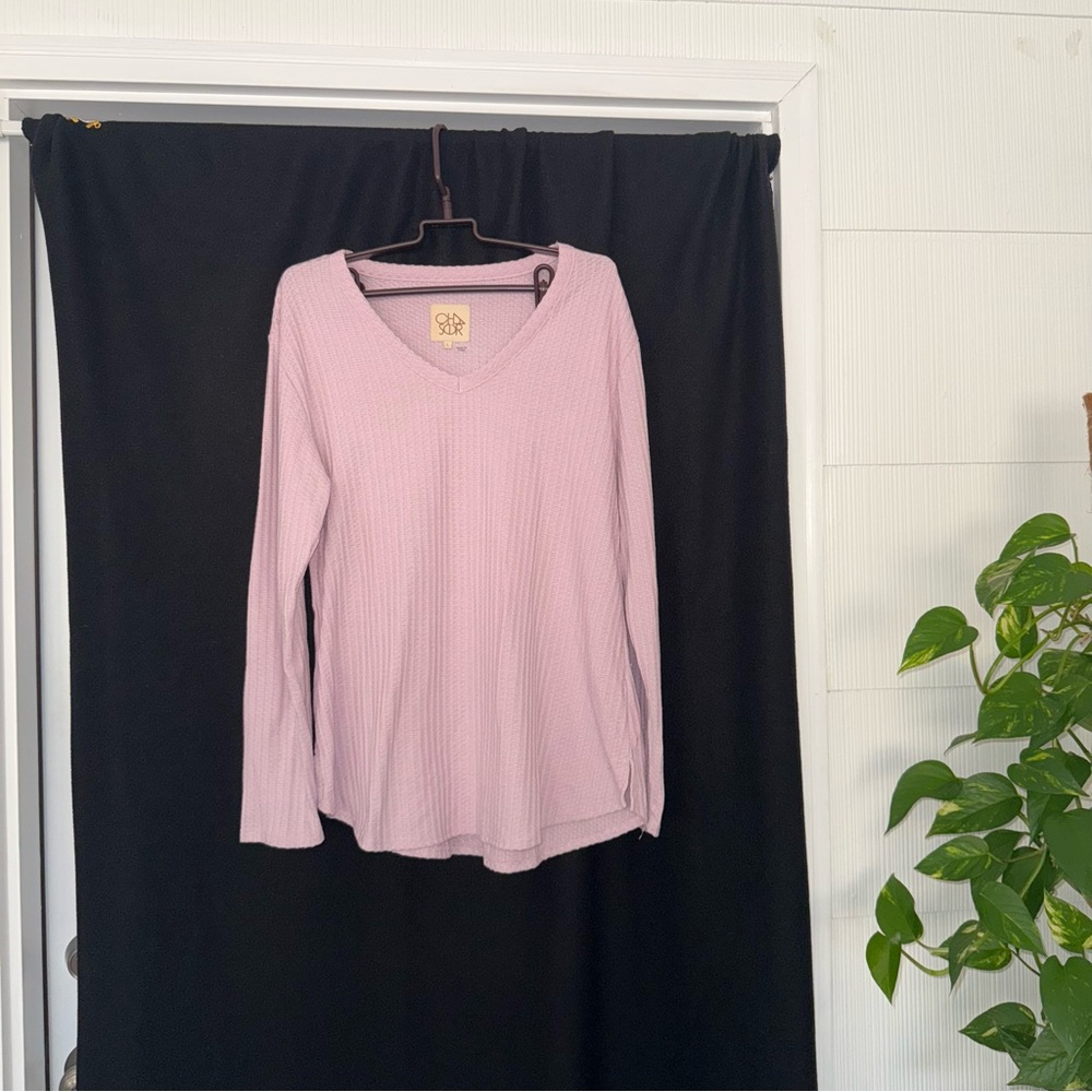 Women's Pink V-Neck sweater top